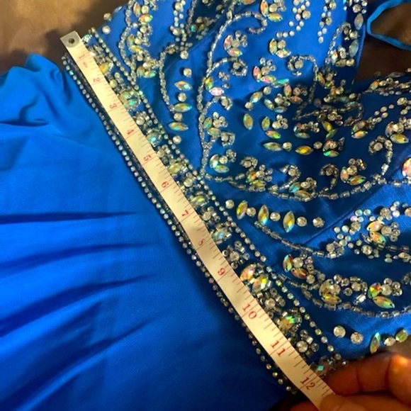 De’amore Boutique Tiffany Grad Dress (Originally Strapless) - Picture 5 of 8